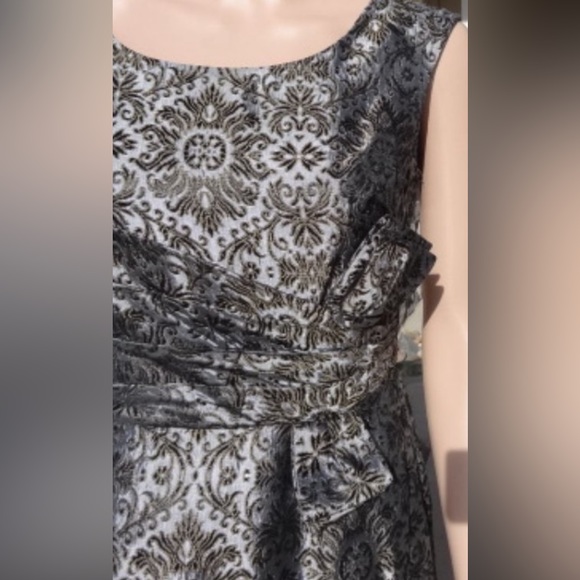 Kay Unger Embroidered Cocktail Dress SZ 4 NWT - Picture 4 of 10